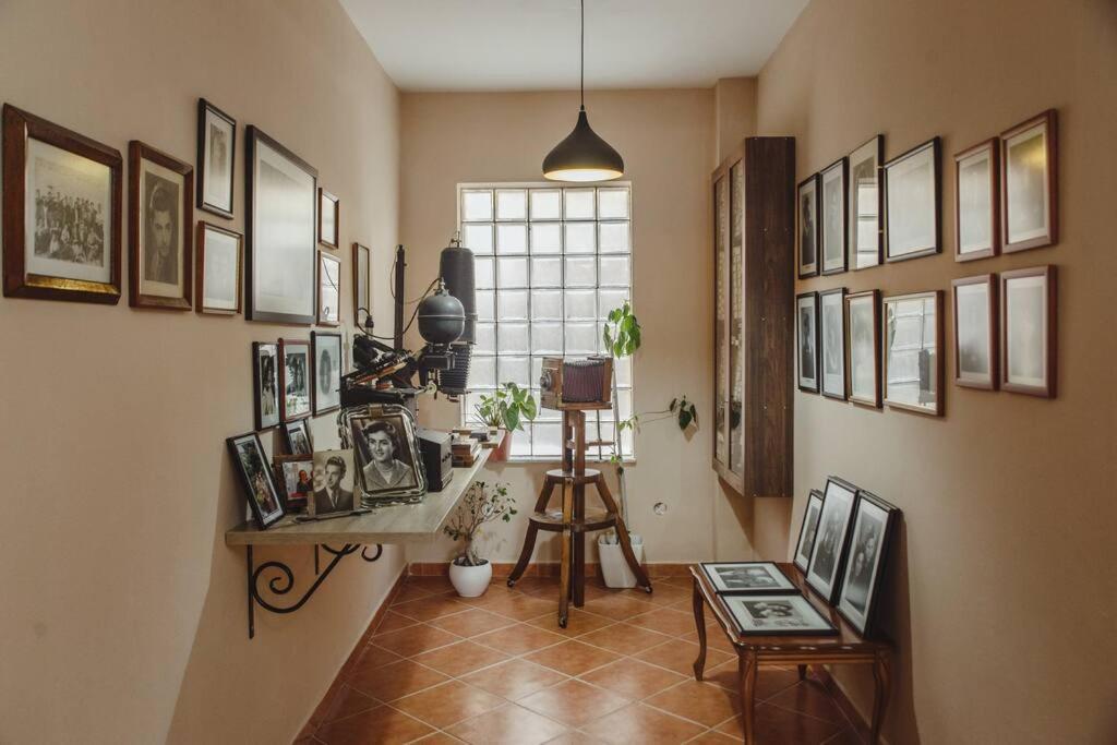Rare Durres Apartment With Private Parking & Garden 외부 사진